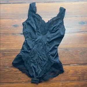 Vintage Olga one piece lace detail bodysuit boudoir lingerie sz S